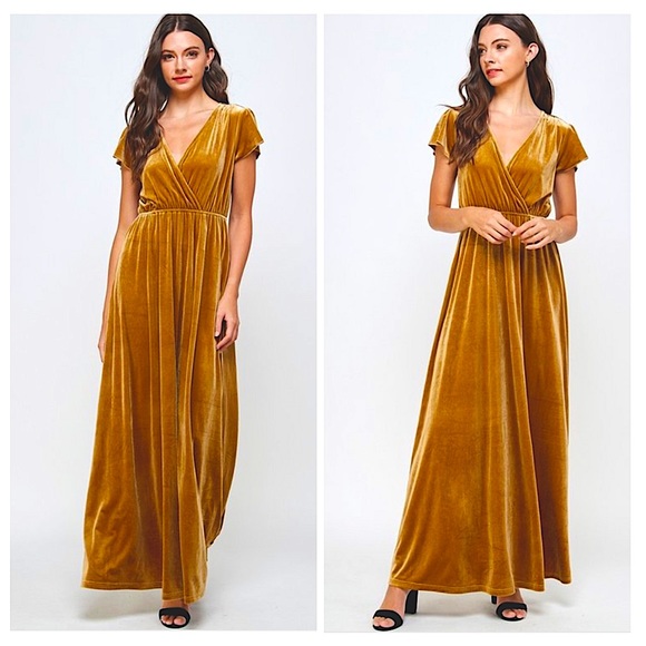 Black Velvet Flutter Sleeve V-Neck Maxi Dress - Picture 5 of 6